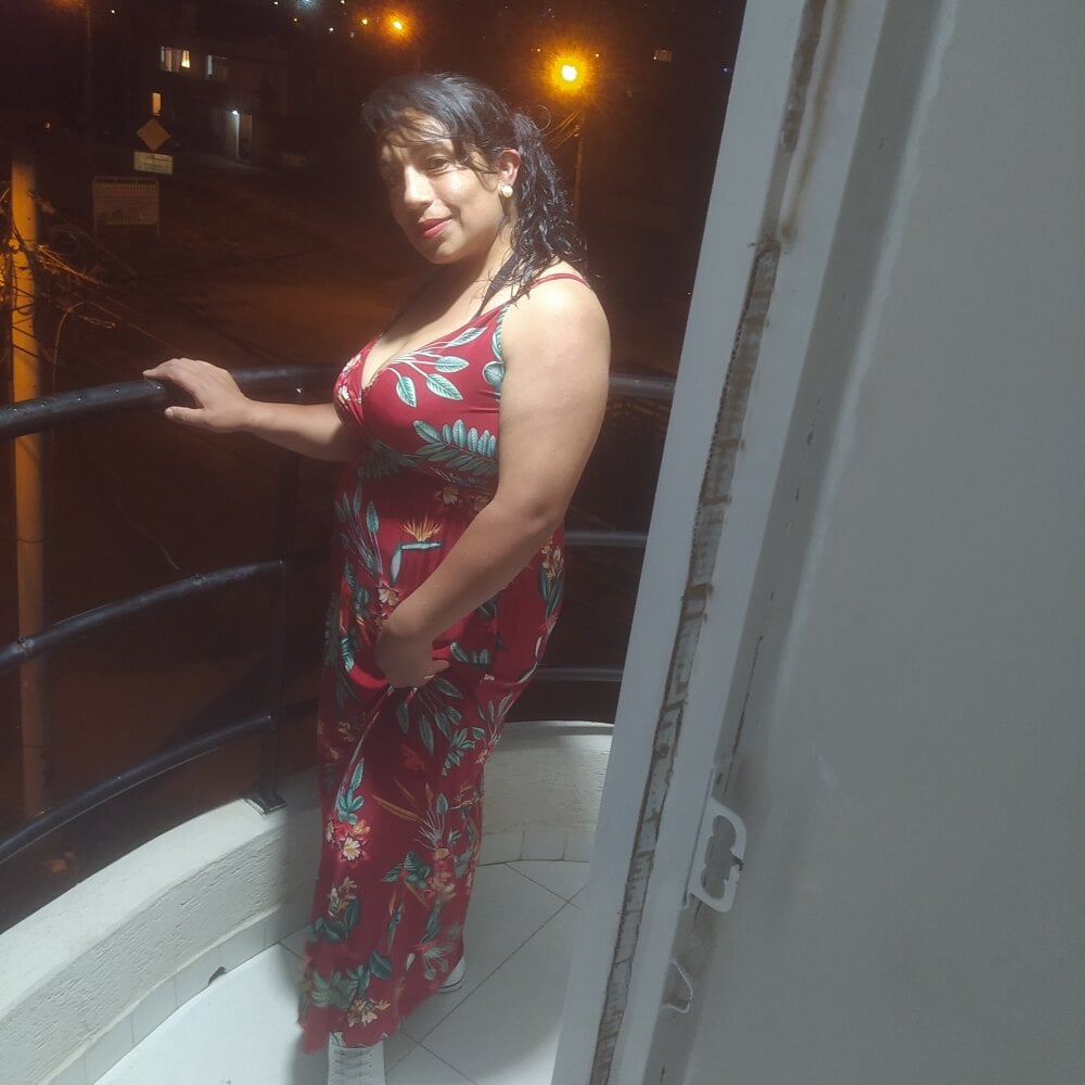 yaz_guzman