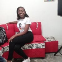 lali_camgirl's Offline Chat Room