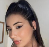 morenaStrippp's Offline Chat Room