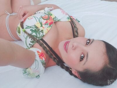 Allysoonswwan17 Couple Topless Adult Cam