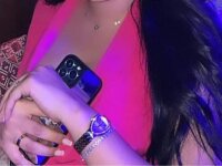 amira_sara's Offline XXX Chat