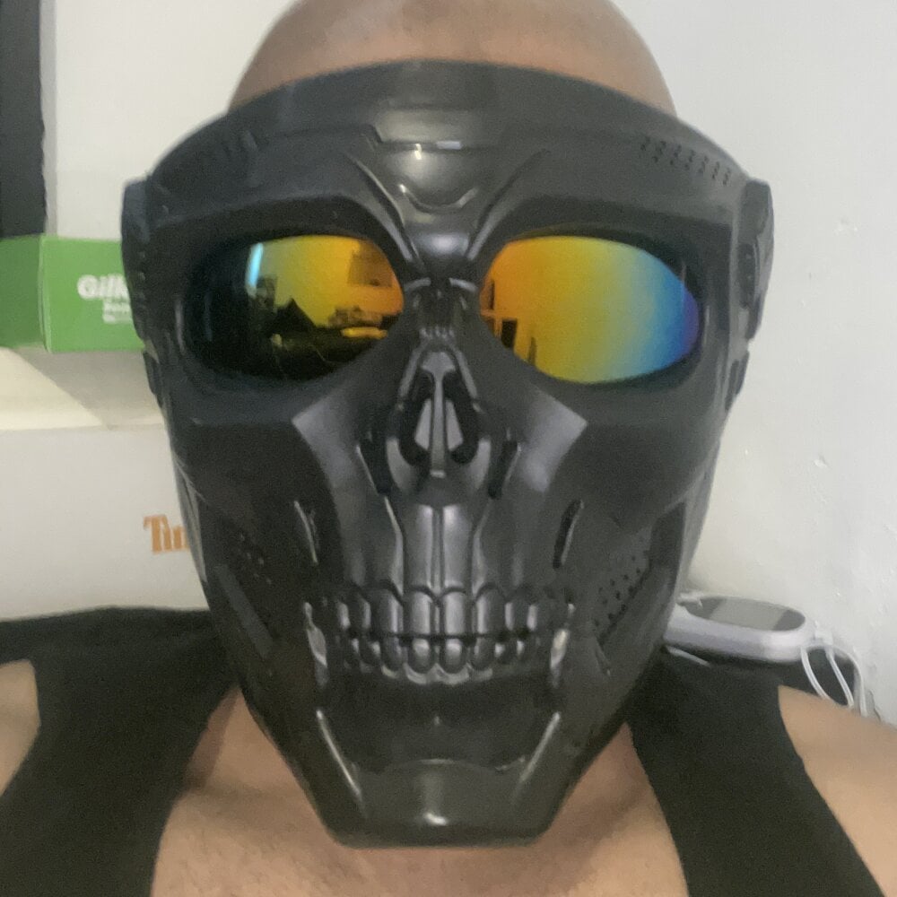 Enos3's Offline XXX Chat