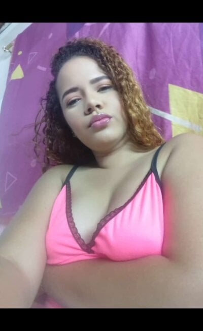 Lesly_horny on StripChat