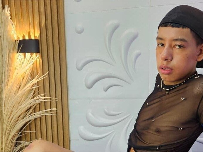 Amelia_hans' Offline XXX Chat