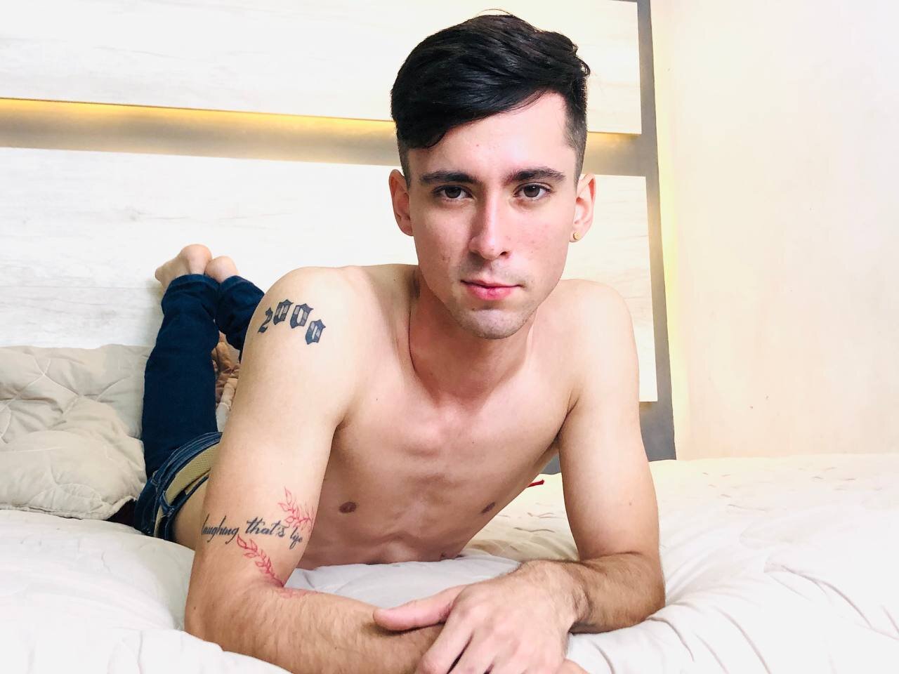 MikexWhitee