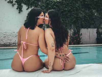 valentina_and_alessa on StripChat