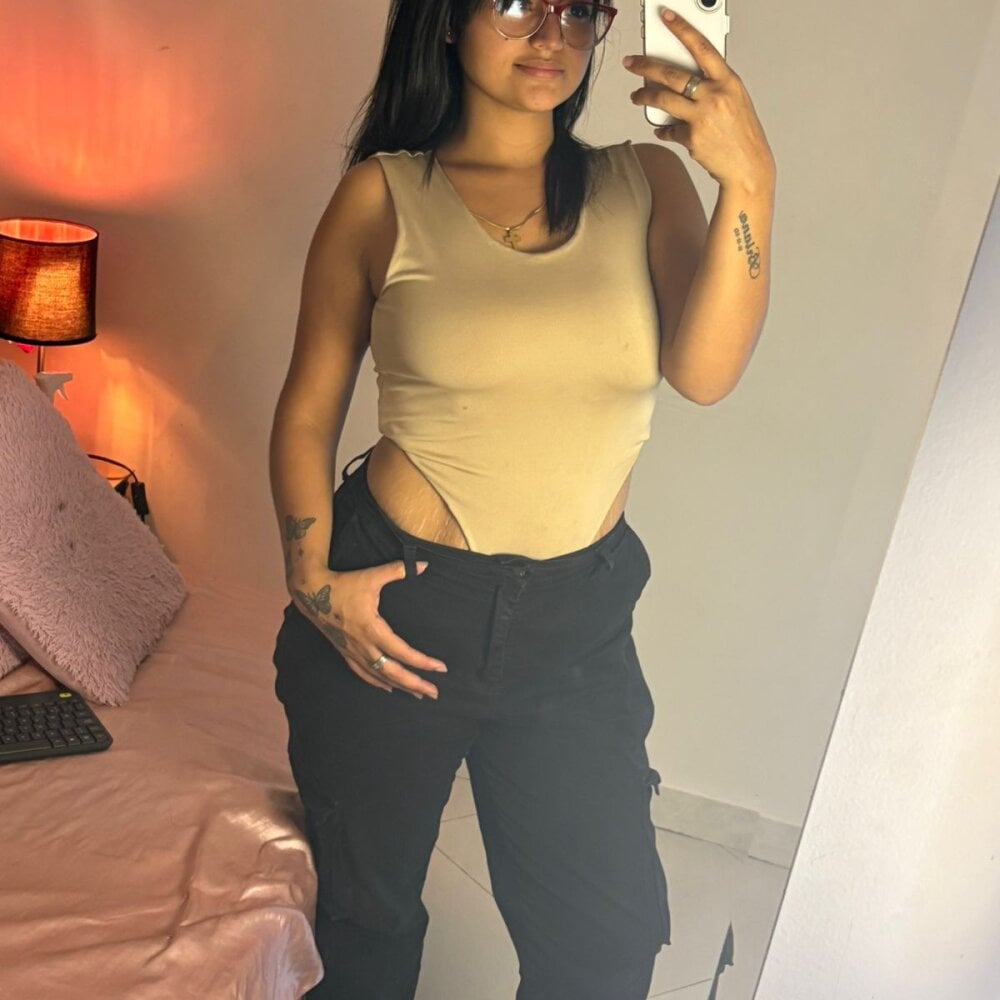 Zoe_Ivanov