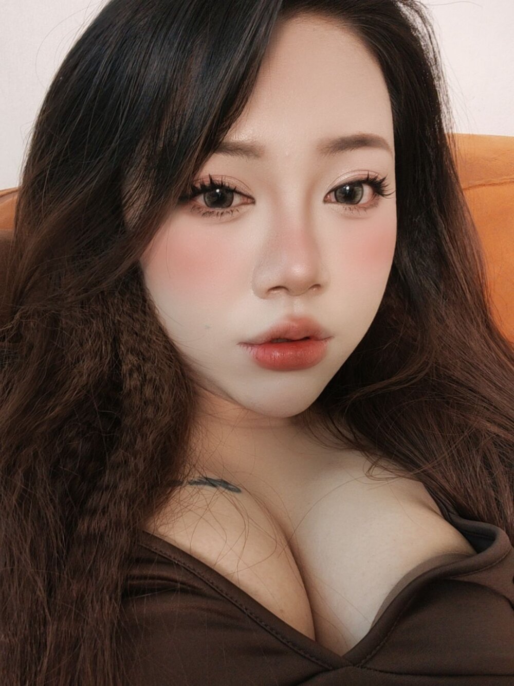 -Bianca- 離線 XXX 聊天