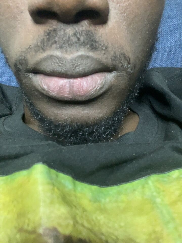 Burberrie Chat XXX offline