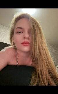 Remmi_Odins Live XXX-Chat