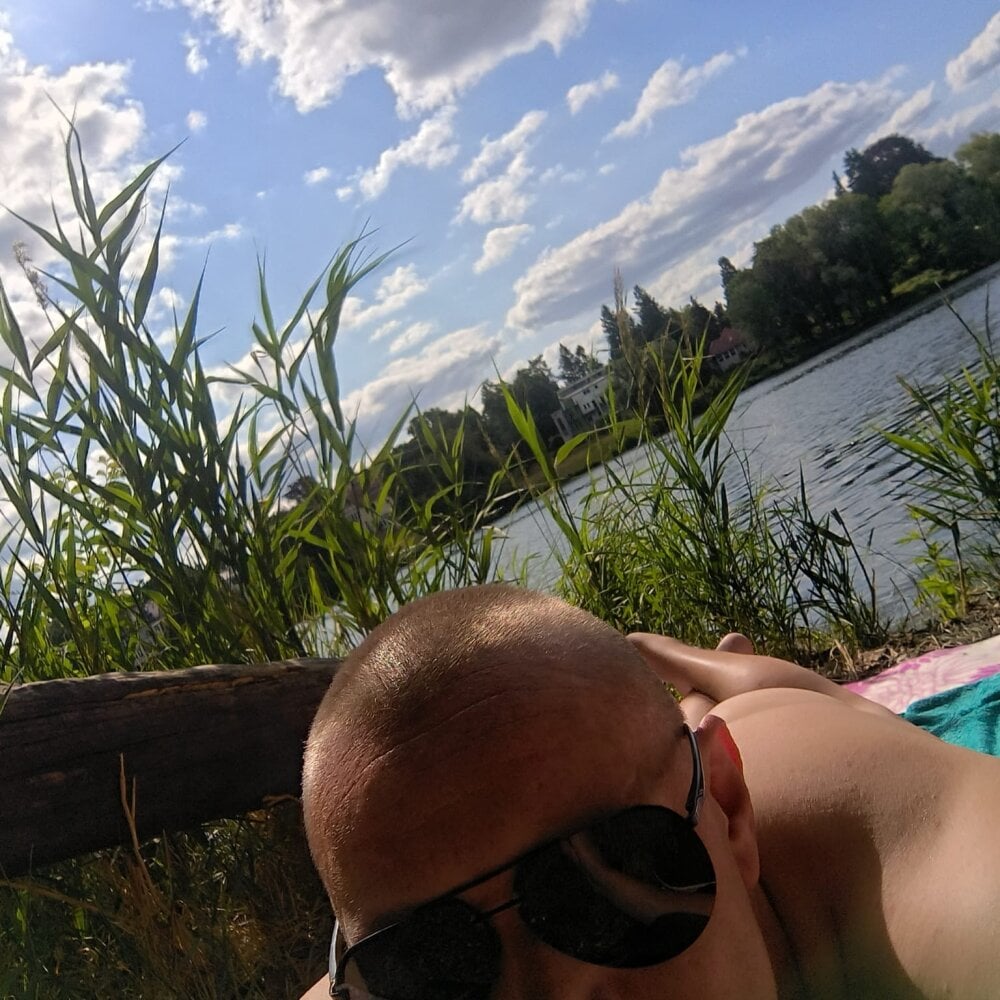 andi_41 from stripchat
