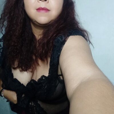plussexy69 live on StripChat
