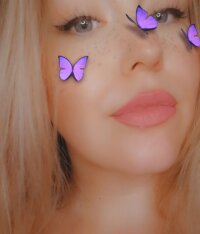 klaudietta's Offline Chat Room
