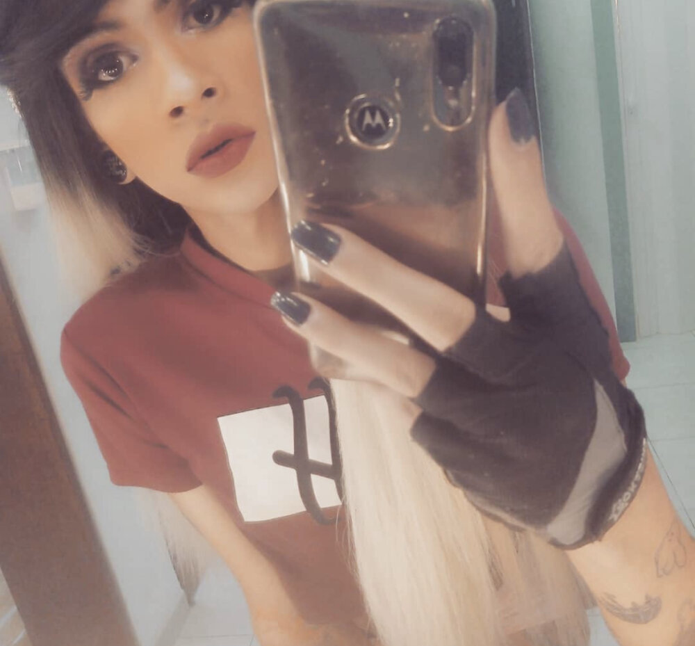 Scarlett_fx's Offline XXX Chat