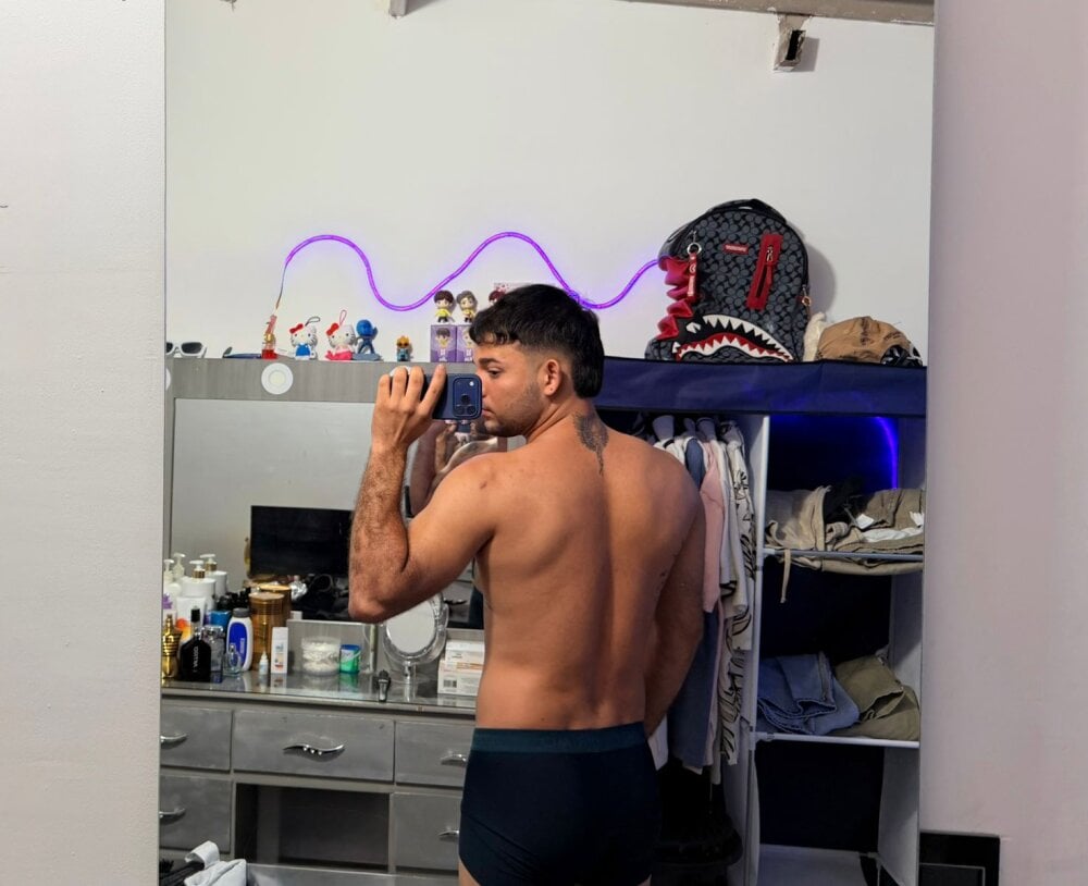 arenvox from stripchat