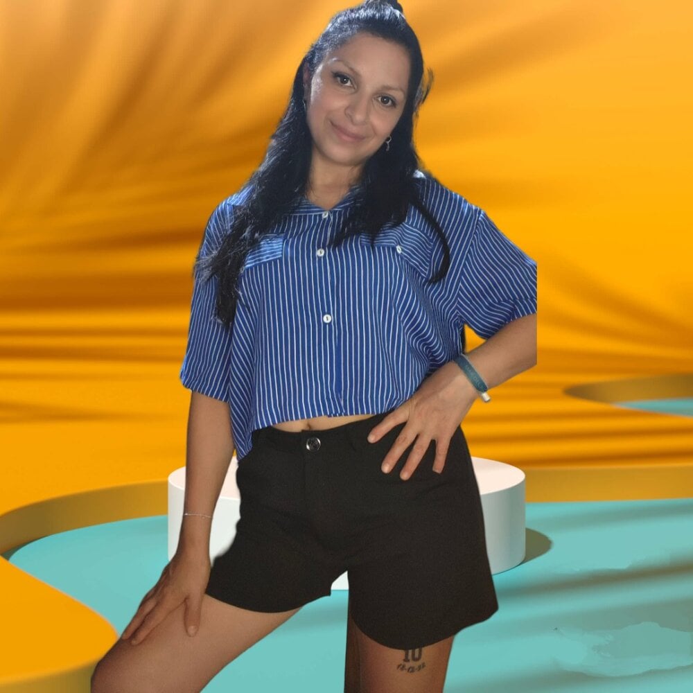 stripchat vamuke79 webcam profile pic via badgirlwebcam.com