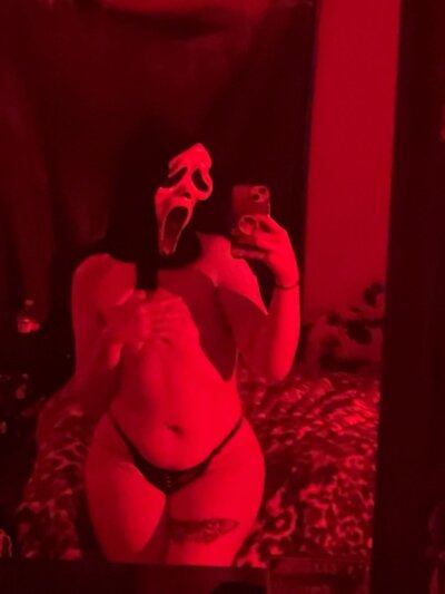 kaybunnieee Live Cam and Statistics on UnifiedCams