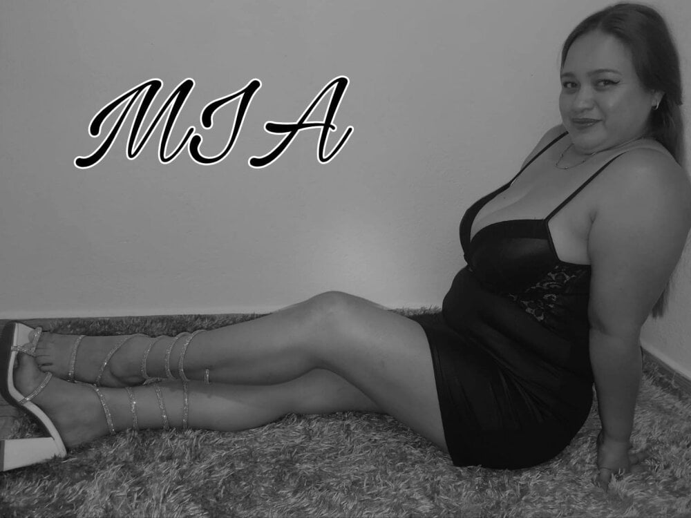 sexlivecamsites.com mmia_18 livesex profile in ile-de-france cams