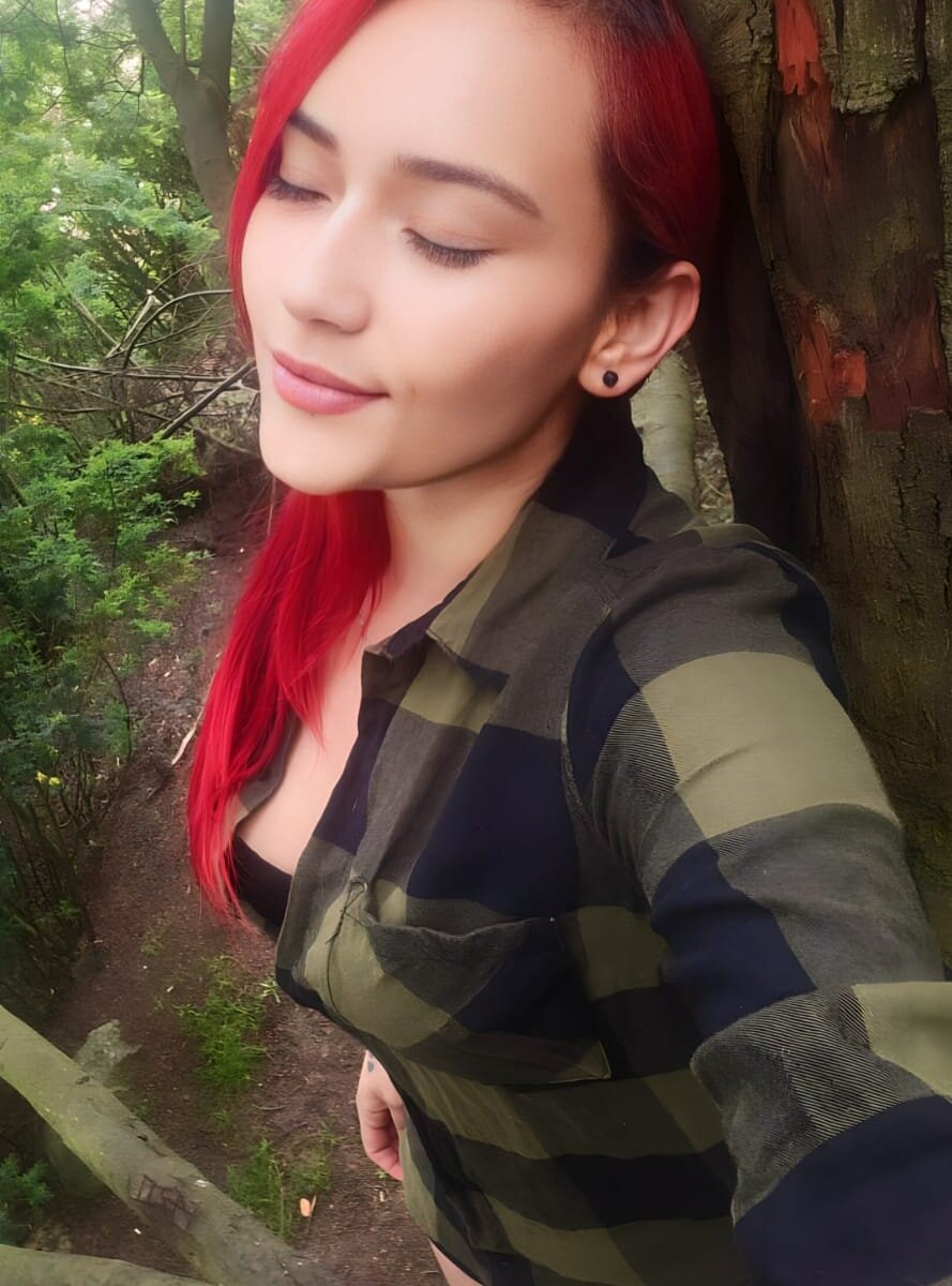 luna_lobooo's Offline XXX Chat