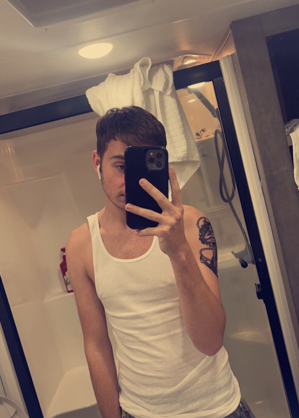 hairytwink02 profile