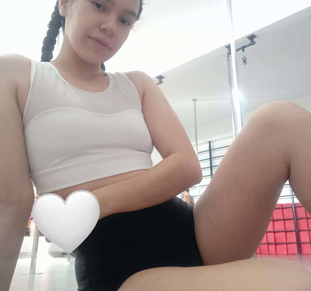 Karolina_1 离线聊天室