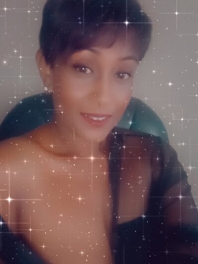 Indianteazerxo on StripChat