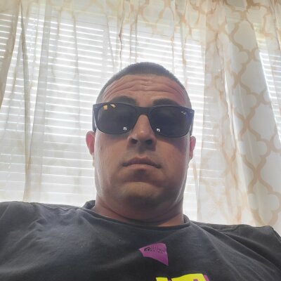 Vicho1991 Live Cam on StripChat