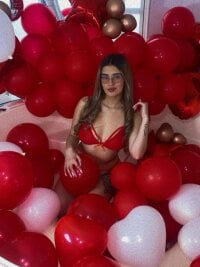 Sofiawilliamss' Live Sex Cam Show