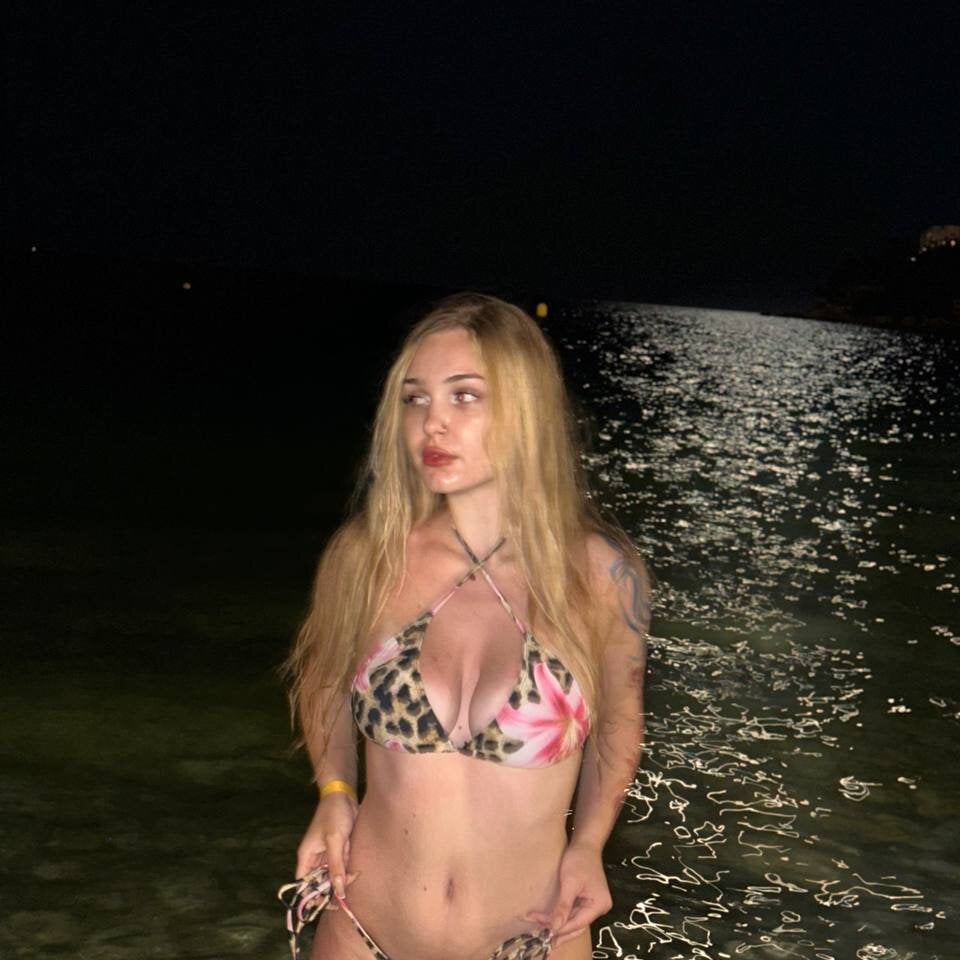 sexcam3d.net EvaCarter1 livesex profile in blond-hair cams