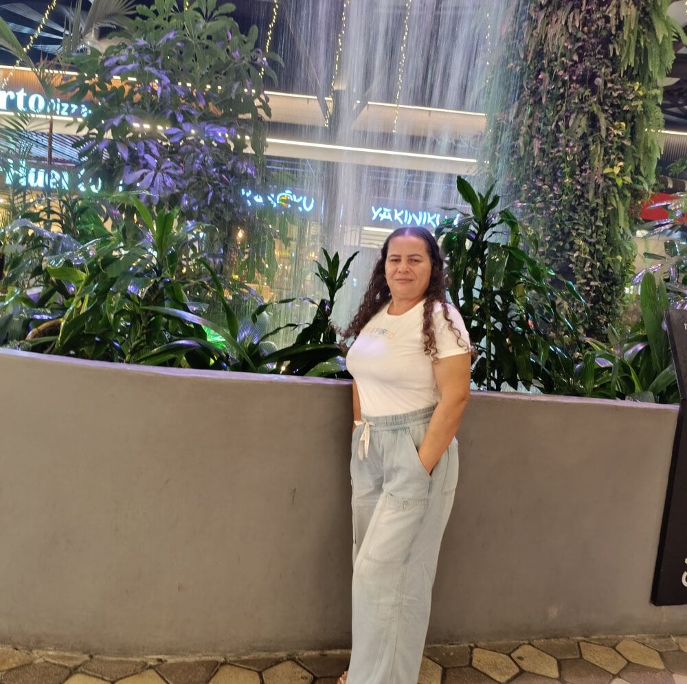 Live sex webcam photo for sofi_75 #290211002