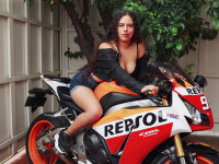Bilik Sembang Luar Talian AdaraJohnson