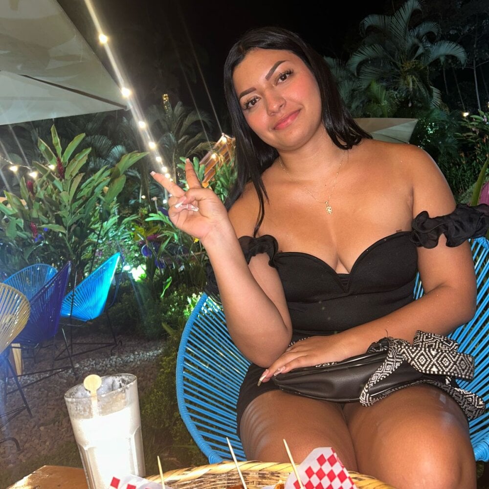 abril_hottiee