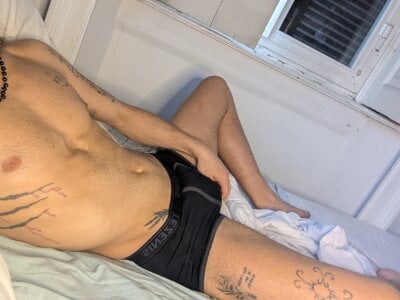 StudCurioso Male Muscle Webcam Adult