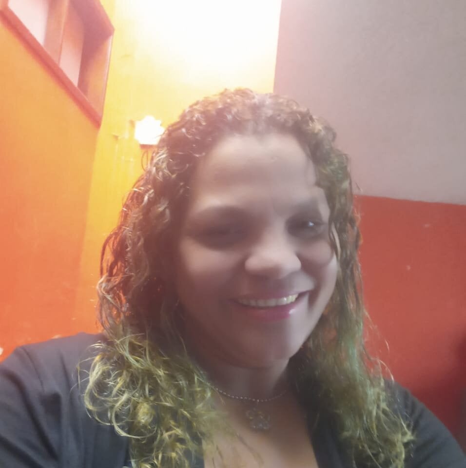 mademooms live cam model at StripChat