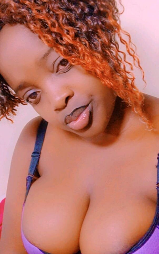 queenb254 🏾 free naked chat