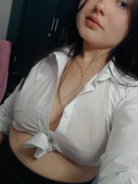 lunaazul13's Offline XXX Chat