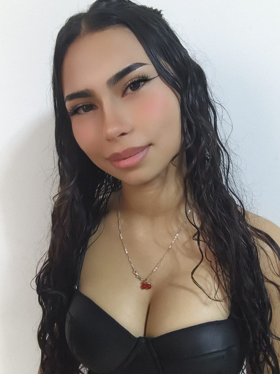 Ana_boobss