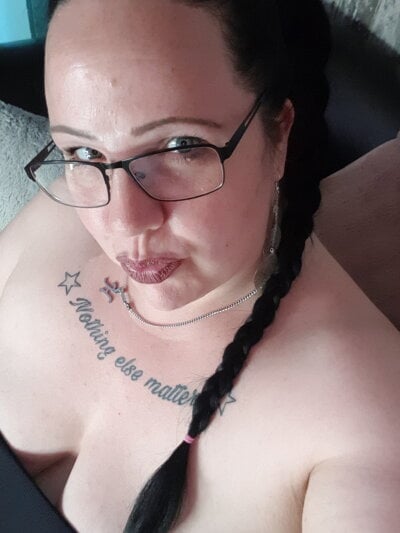 Leannerose24
