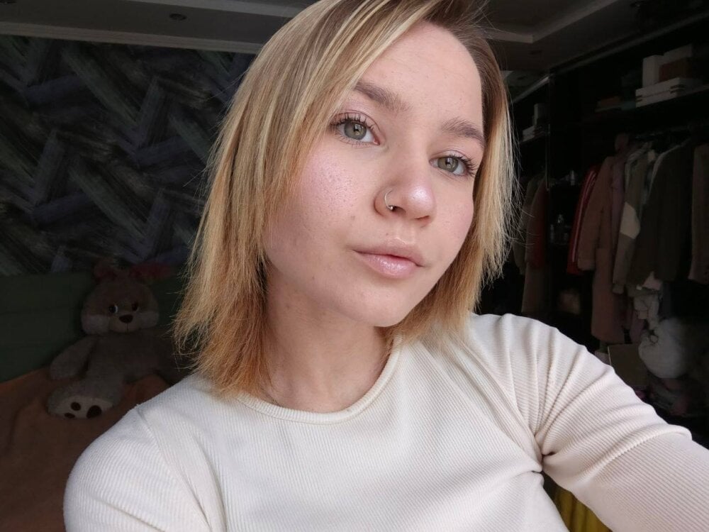 sexcams-joy.com stephaniehilz livesex profile in asian cams