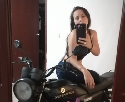 melisamilfx from stripchat