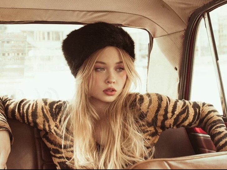 georginagreaves-webcam-show-spankbanglive