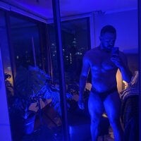 AlejandroFierroxxx's Offline XXX Chat