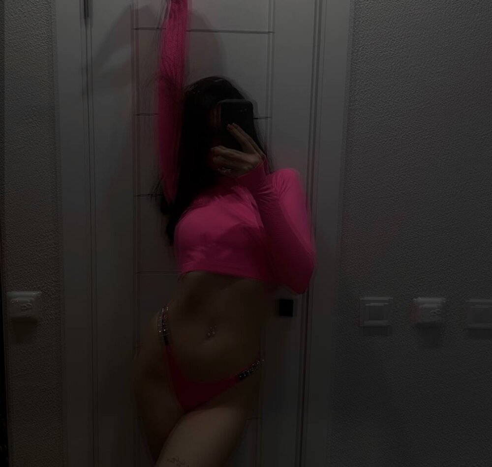 Live sex webcam photo for Madina__Kiss #281495682
