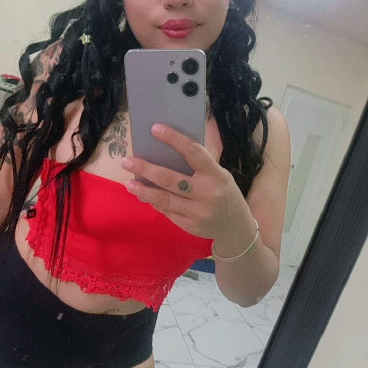 sabrinasolano's Offline XXX Chat