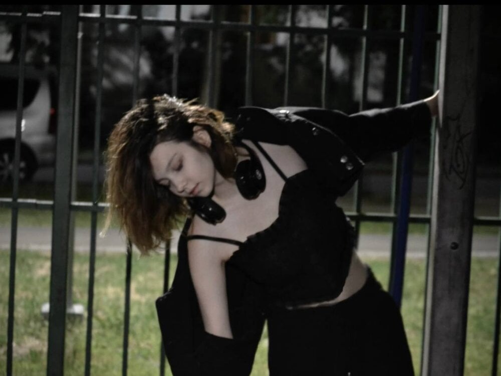 sarawilliamcrow profile