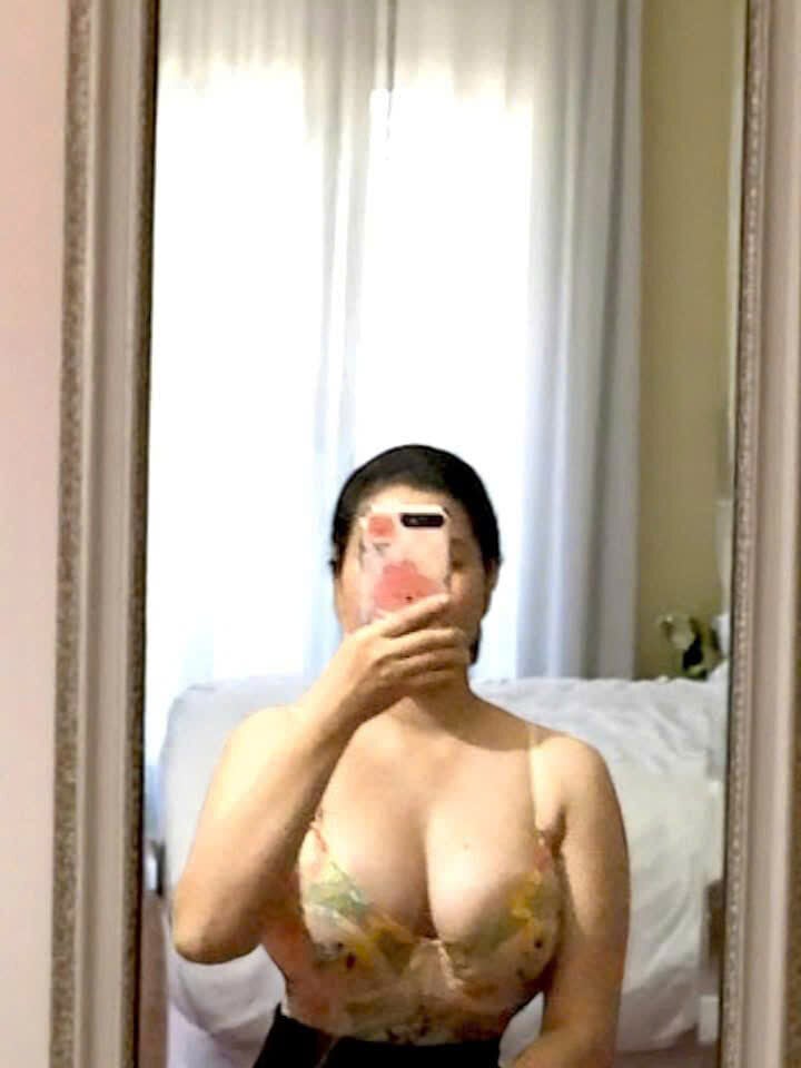 Boyd98 live cam model at StripChat