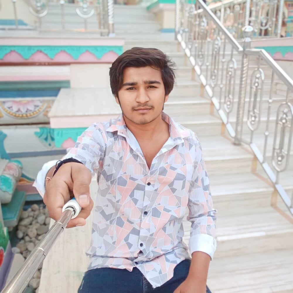 avthakor904 profile