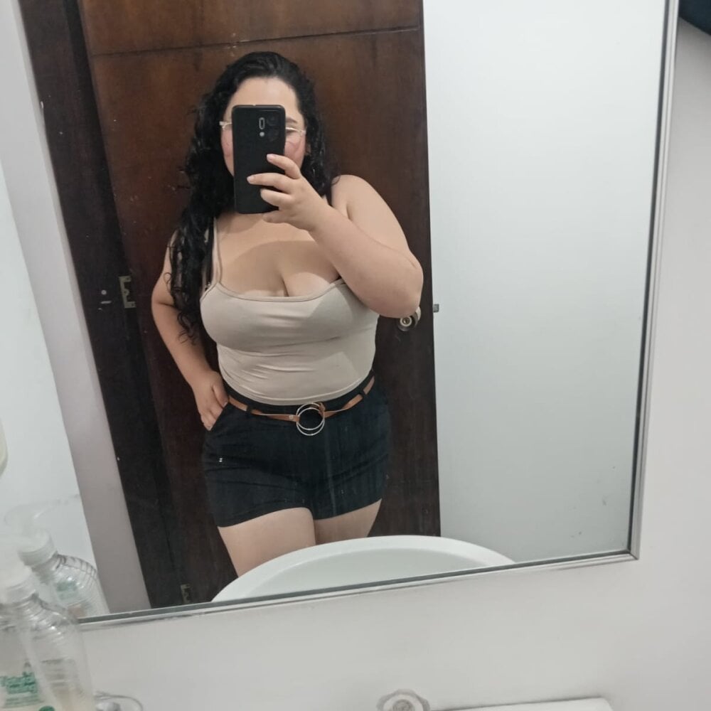 KellyLust18 profile