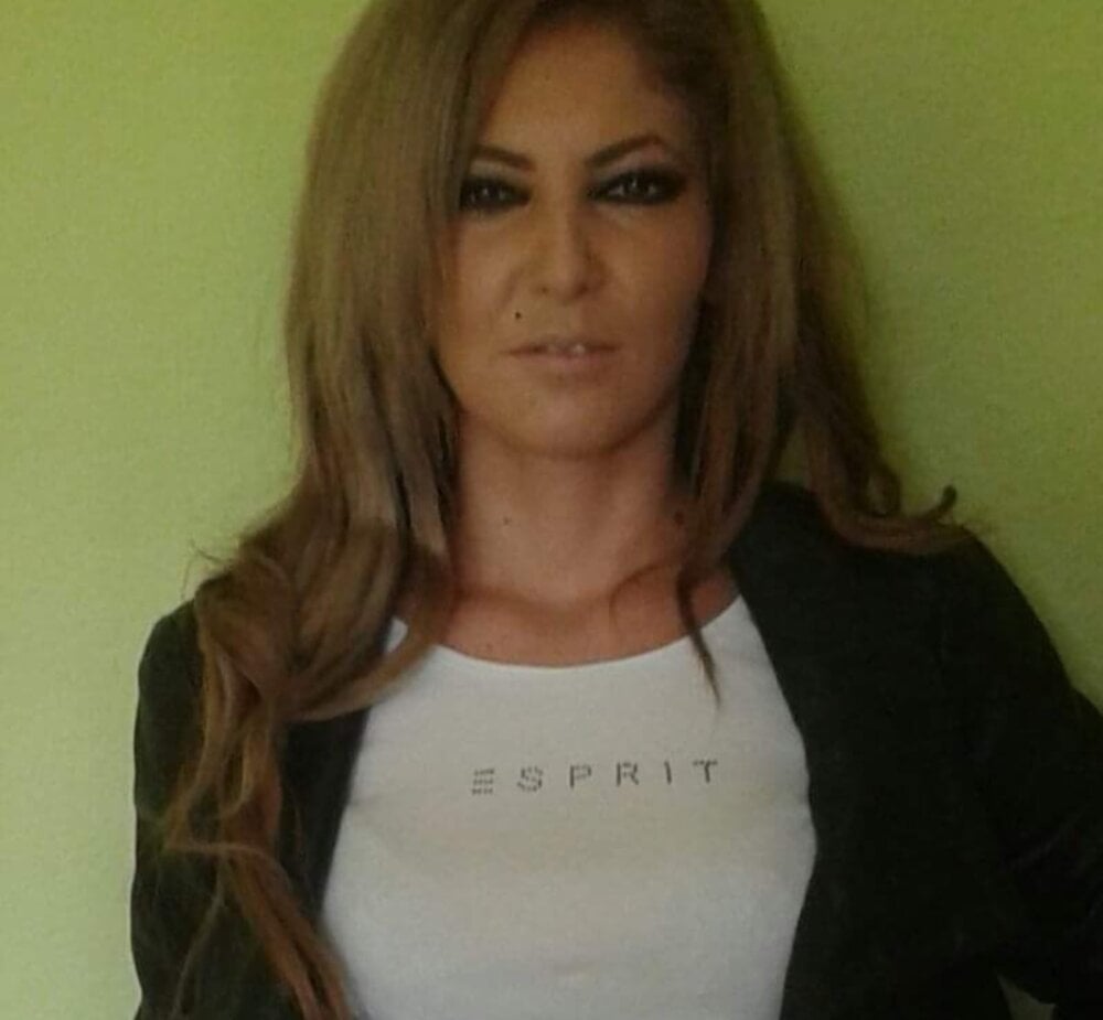 Live sex webcam photo for Sonya798 #289990442