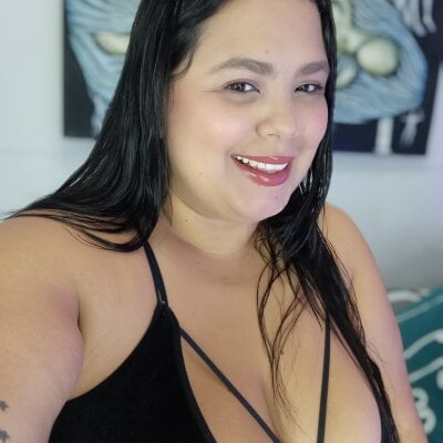 cam live Mavye Boobs